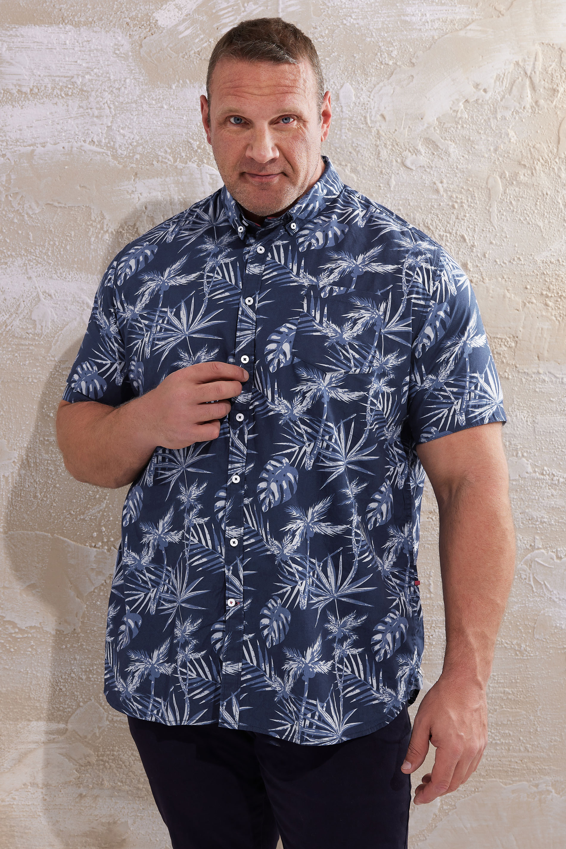 D555 Big & Tall Navy Blue Tropical Leaf Print Shirt | BadRhino 1