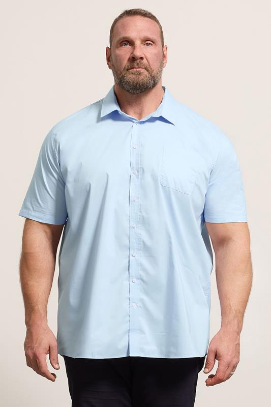 D555 Big & Tall Sky Blue Short Sleeve Non Iron Stretch Shirt | BadRhino 1