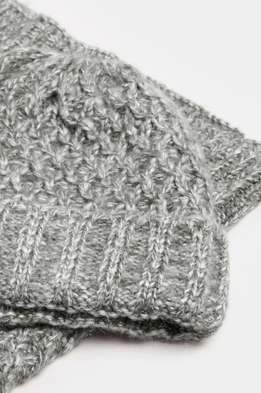 BadRhino Grey Knitted Snood & Beanie Set | BadRhino 3