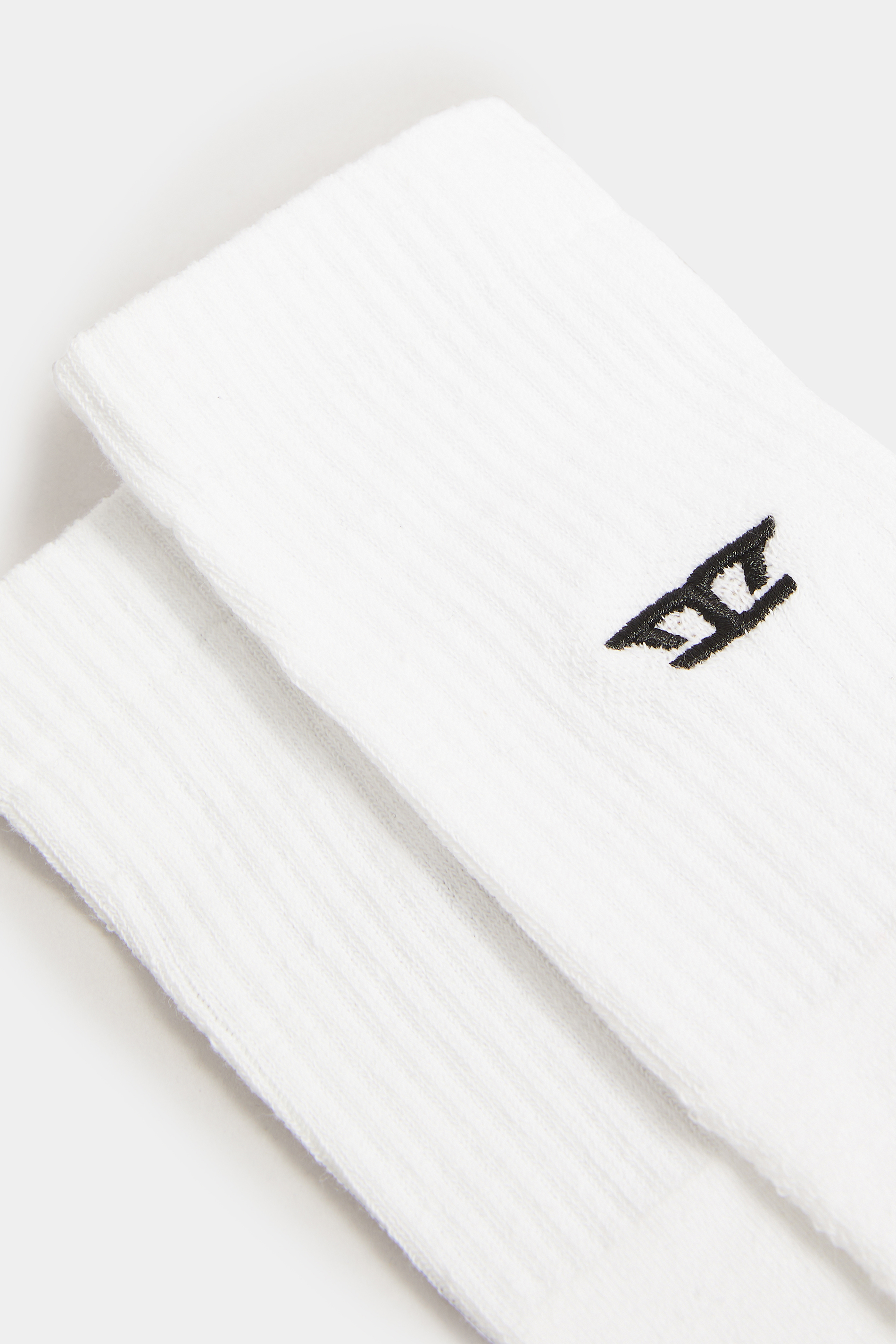 D555 2 PACK White Sports Socks | BadRhino 4